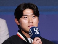 코뼈 골절 수술, KIA 김도영…아시안게임 출전 강행 의지
