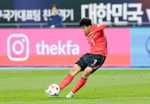 손흥민, 韓 최다 59호골… 모레노호, 우즈베크에 2-0 완승