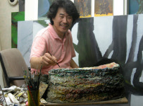 일본 초대전 가진 김경렬…나무로 인간을 말한다