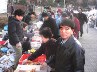 독거 노인에 매주 따뜻한 저녁 대접5년째 밥나누기 운동