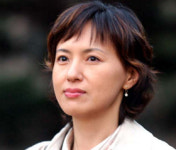 [문학]암울한 삶… 가볍게 찰랑거리다