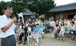 독자들과 청송 문학기행 떠난 김주영 길은 내 문학의 모체