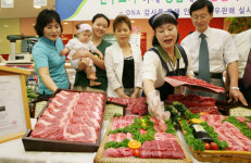 진짜 농협 한우 맞습니다” 전국 하나로마트 매장서 DNA 검사 인증