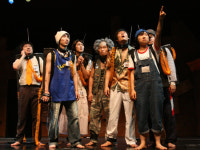 연극 ‘벼락’, 세상의 부조리 웃음으로 풀다