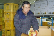 [이사람의 삶]생산농업인 이윤현 씨 “과일농사도 과학이지요”
