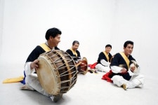 사물놀이 원년멤버 4인 다시 한무대 선다