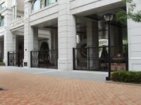 건물 앞 공지 무단점유 막는다