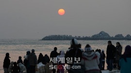 동해안 해맞이 행사장에 67만 몰린다