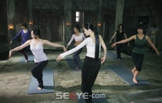 '요가학원' 외모에 대한 공포 표출할 수 있을까