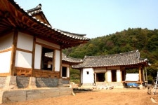 전통한옥 산촌으로 옮겨와 다시 짓는 이유