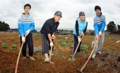 유기농 채소 가꾸며 가족 사랑도 ‘쑥쑥’