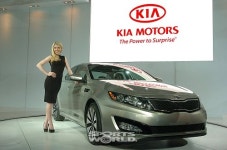 기아차 2010 뉴욕국제오토쇼 참가, 신차 K5 최초 공개