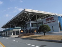 청주국제공항 여행객 발걸음 늘었다