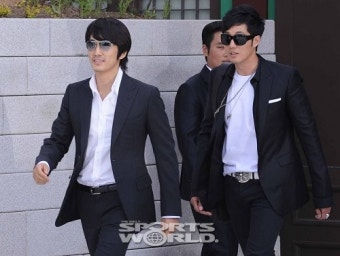 [SW포토]결혼식 참석한 송승헌과 소지섭