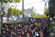 “부산 녹색 금사공단에 폐차장이라니”
