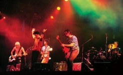 만화 원작 日 음악영화 ‘벡’… 좌충우돌 록밴드 이야기