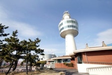 울산 화암추 등대 무인화 전환 논란