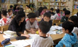 부모 스스로 가정에서 책과 친구가 되자