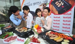 “전기그릴 신제품 나왔어요”