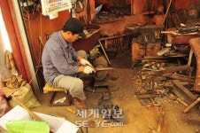 푸근한 인정 오가는 기차마을전통시장