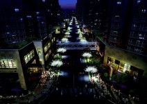 서울 신사동엔 가로수길, 부천 중동엔 빛의 축제 카페거리!