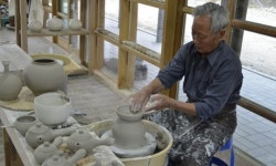 도예촌서 500년 전통 청송백자 재현