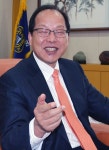 “거제교육의 꽃을 피우고 싶다”