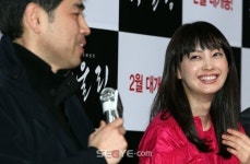 [포토] 이나영 유하 감독님은 개그맨