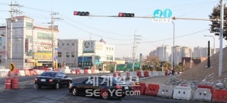 수원 최대 교통요충지 1년째 ‘교통지옥’
