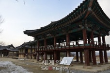 봄의 선율 울려퍼지는 수상 아트홀