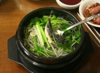 도다리쑥국·오미사 꿀빵…눈도 입도 즐거운 통영