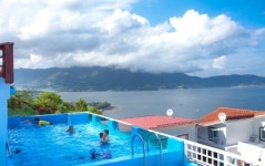 남해바다 품은 스파힐펜션, 올 여름 휴가지로 주목