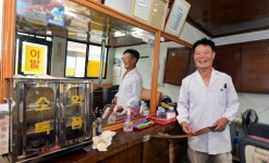 기차가∼ 잠시 쉬어가는 간이역… 그 시절 추억들이 일렁인다