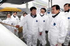 농협, 무인헬기 투입 AI 긴급방역 실시