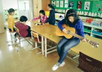 [S 스토리] “전학 희망생은 VVIP”… 학교 답사 땐 마술쇼 등 환영행사