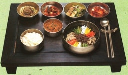 전주비빔밥 넘겠다… 경주 ‘별채반’ 인기