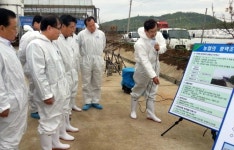 농협, 북한접경 통일촌에서 구제역 방역시연회 실시