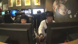 아이에게 권력을 김봉곤, 훈장 체면 버리고 PC방 간 사연은?