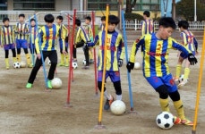 “개인기 키워야 창의적 축구 꽃피워”… 성적 연연않고 자신감 ‘슛’