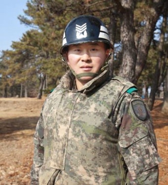 수류탄 놓친 훈련병… 소대장이 구했다