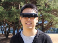 눈동자 따라 마우스 조작 ‘스마트 안경’ 개발