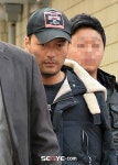 [포토] 김성민, 초췌한 모습으로