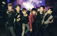 2PM 재계약, 2AM과 다른행보...2018년까지 완전체 함께간다