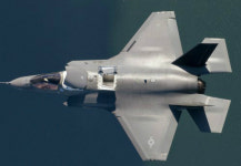 F-35 스텔스기와 퇴역 대상 A-10 폭격기 큰 차이 없다
