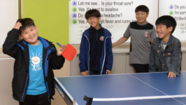 나는 옴천초등학교에 다닌다