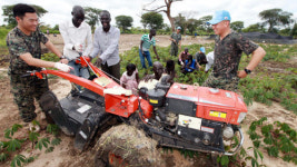 영농기술 전수하는 남수단 한빛부대