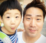 ‘냉장고를 부탁해’ 샘킴, 붕어빵 귀요미 아들과 다정샷 “내 모든 열정과 사랑을 불어넣으리”