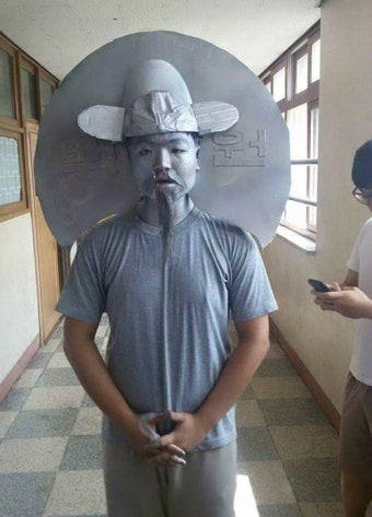 의정부고, 졸업사진 촬영…‘콘셉츄얼 졸업사진’ 학생들의 재기발랄 아이디어 돋보여!