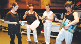 한류공연의 원조 난타 연습실을 가다