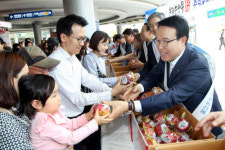 농협, 추석맞이 우리농산물 소비촉진 가두 캠페인